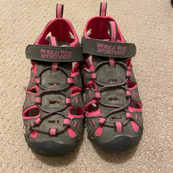 Cabela's Shoes Girls Lightly Worn Water Shoes Poshmark